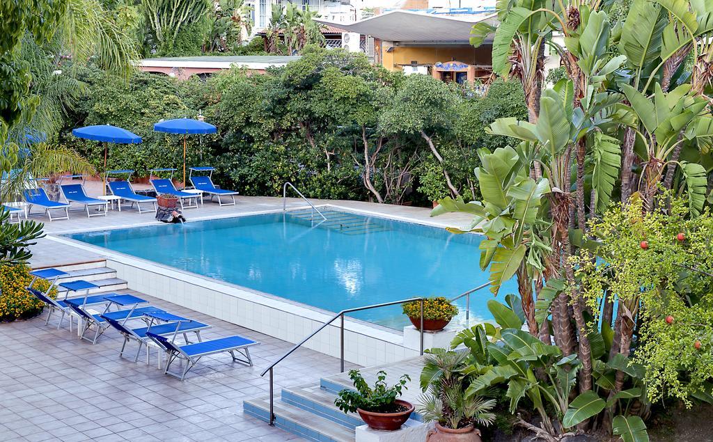 Hotel San Giovanni Terme Ísquia Exterior foto